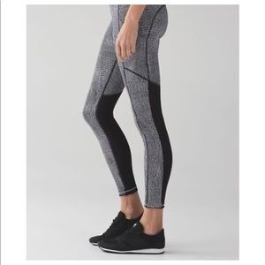 LULULEMON Speed Tight